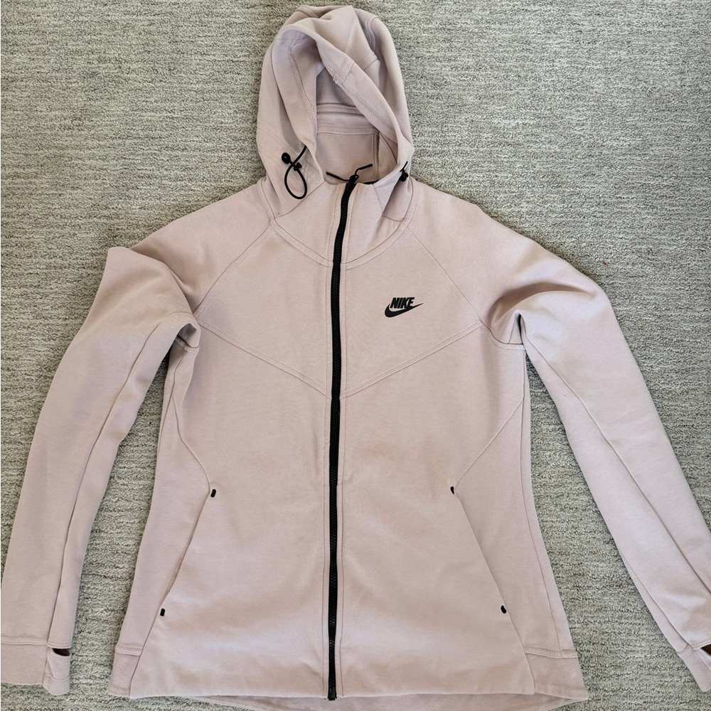 **SOLD** Nike mauve/lavender hoodie